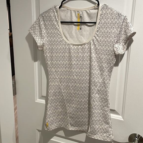 Lole quick dry patterned white tshirt small - Picture 3 of 6